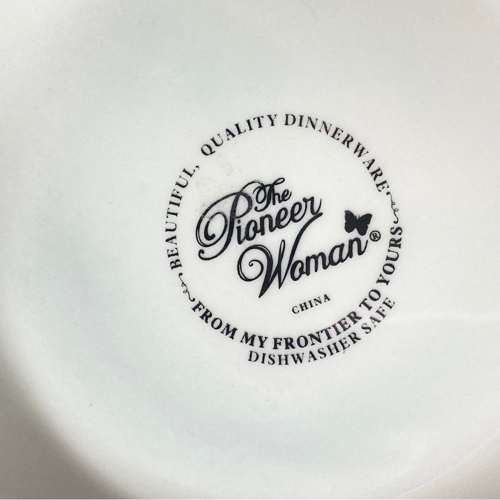 Pioneer Woman Flea Market Stoneware Floral 2 Quart Pitcher White Red Teal Blue - Picture 8 of 9